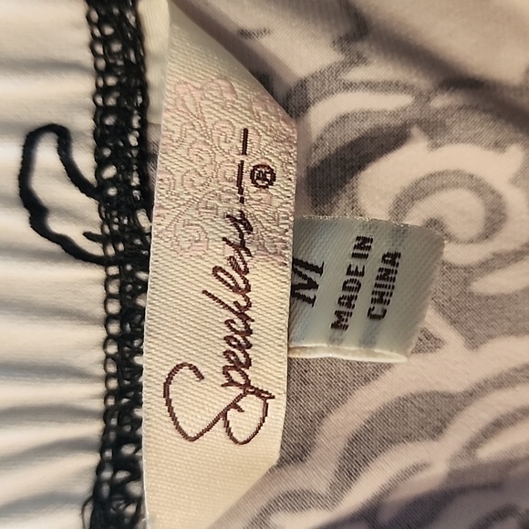 Juniors Speechless Patterned Dress with Pockets - Picture 6 of 8